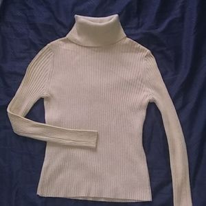 COPY - EXPRESS🐢 Girls turtle neck thin sweater sz. M